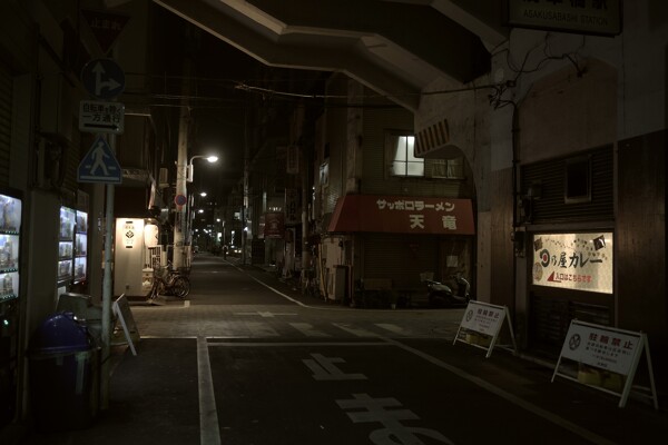 浅草橋駅前の高架下の作例写真