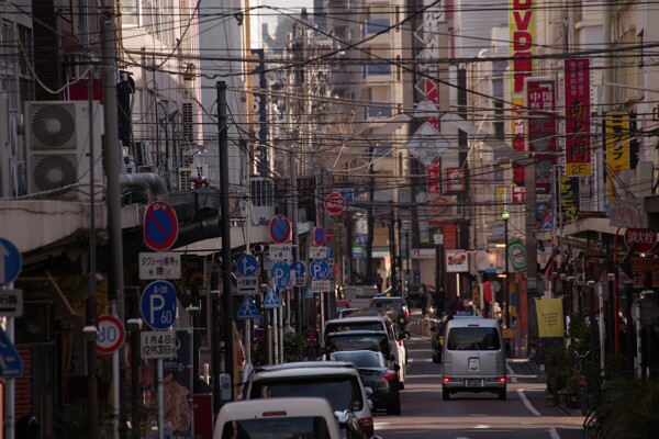 福富町の雑多な通りの作例写真